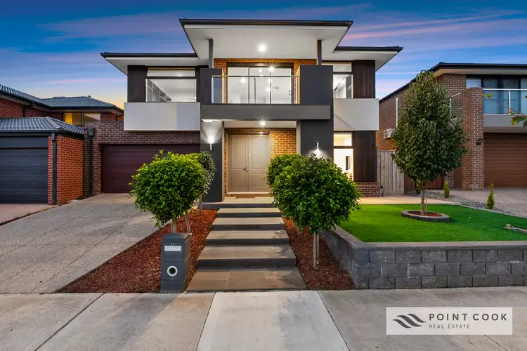 18 Fongeo Drive, Point Cook VIC 3030