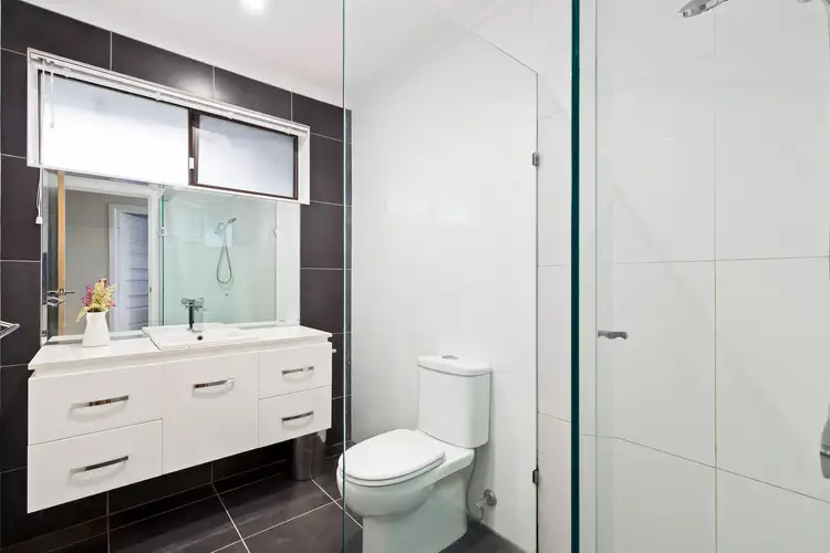 Fifth view of Homely house listing, 2/8 Damar Avenue, Boronia VIC 3155