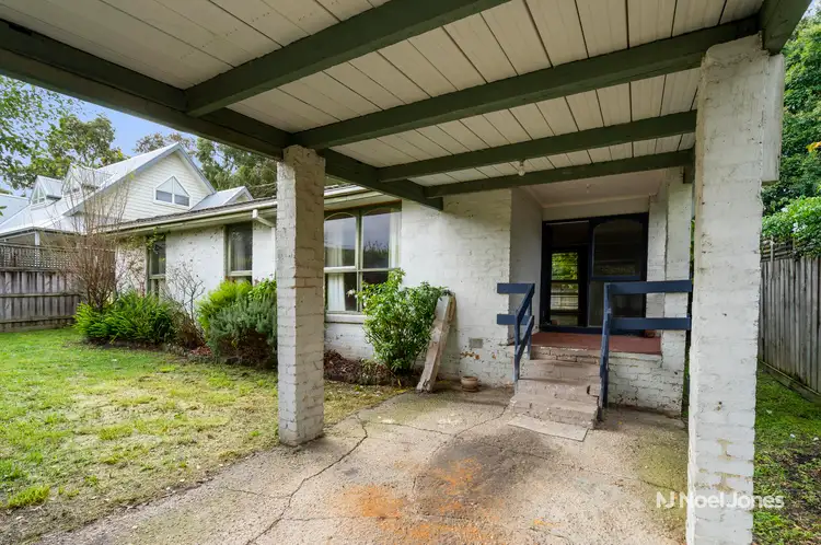 2/13 Park Close, Vermont VIC 3133