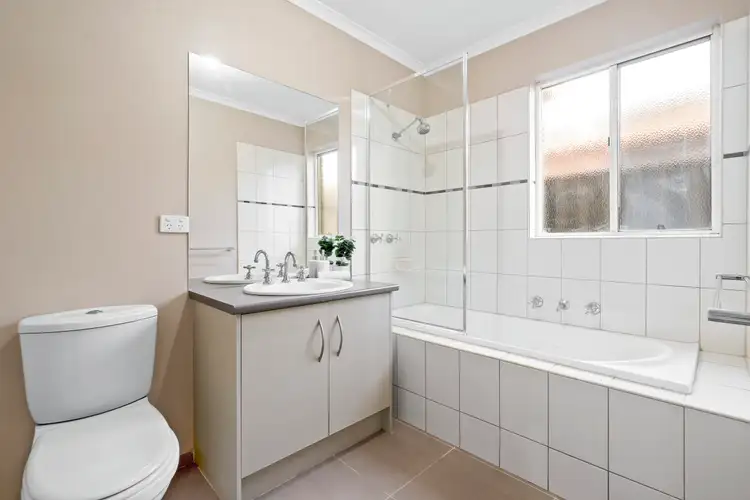 Sixth view of Homely house listing, 19 Kalimna Way, Truganina VIC 3029