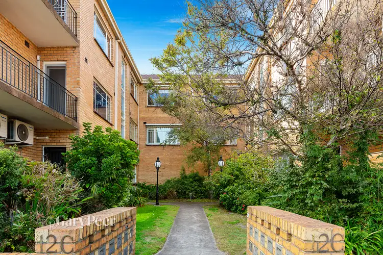 2/12C Chapel Street, St Kilda VIC 3182