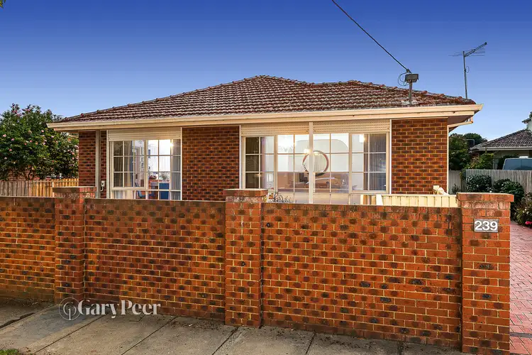 Main view of Homely unit listing, 1/239 Booran Road, Caulfield South VIC 3162