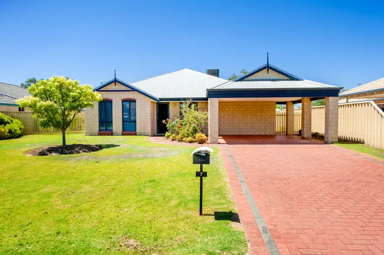 7 Mackay Road, Dalyellup WA 6230