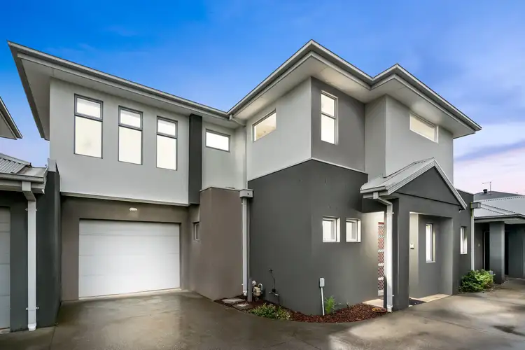 2/53 Stenhouse Avenue, Brooklyn VIC 3012