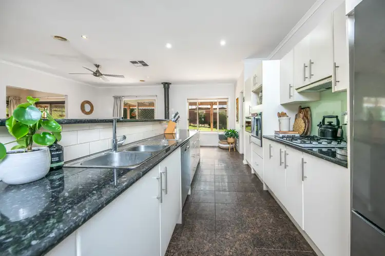 Fourth view of Homely house listing, 2 Larissa Close, Romsey VIC 3434