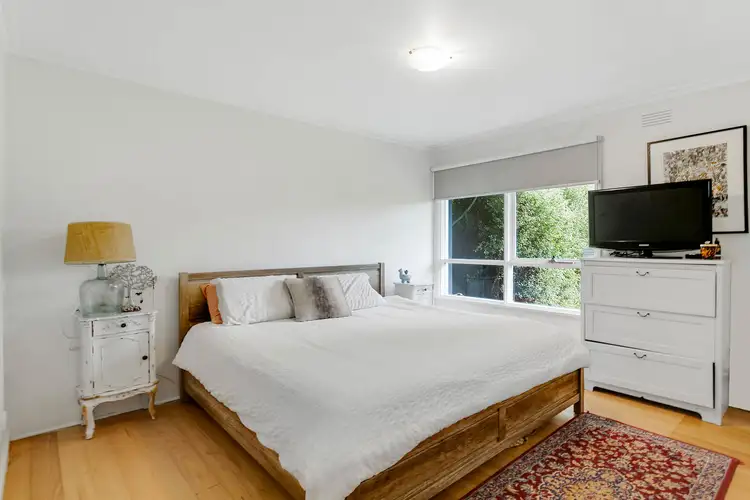 Fifth view of Homely house listing, 2/153 Mount Eliza Way, Mount Eliza VIC 3930