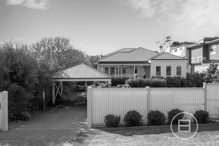 9 Robin Parade, Rye VIC 3941