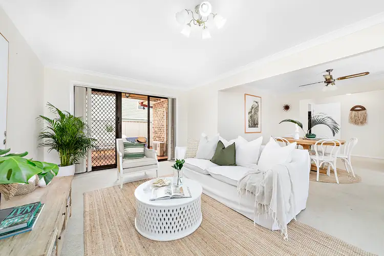 2/111 Balgownie Road, Balgownie NSW 2519