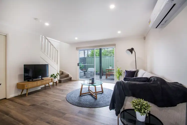 2/17 Cronin Street, Penrith NSW 2750
