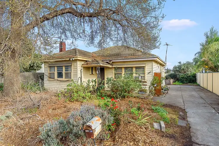 12 Sredna Street, West Footscray VIC 3012