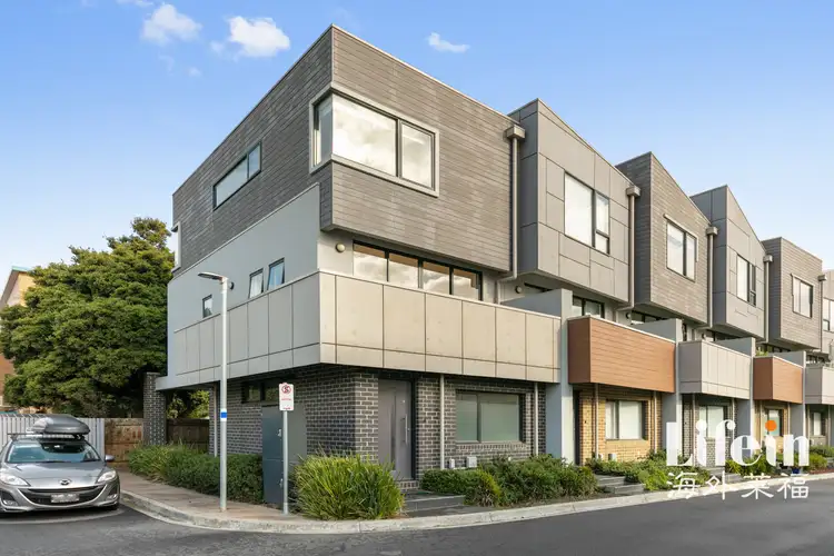 9 Aviary Grove, Thornbury VIC 3071