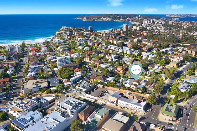 8 Undercliff Road, Freshwater NSW 2096