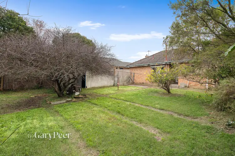 Second view of Homely house listing, 5 Roma Street, Bentleigh VIC 3204
