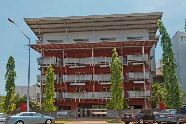 Main view of Homely unit listing, 2/12 Mclachlan Street, Darwin City NT 800