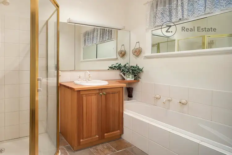 Sixth view of Homely house listing, 7 Kiandra Court, Frankston VIC 3199