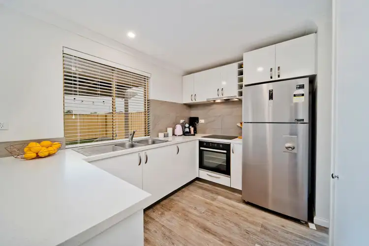 16/9 Kidbrooke Way, Kingsley WA 6026