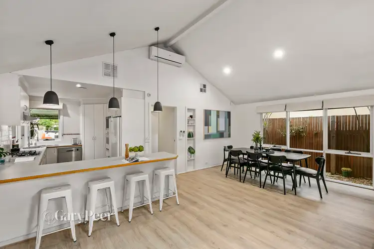 16 Cambridge Street, Caulfield North VIC 3161