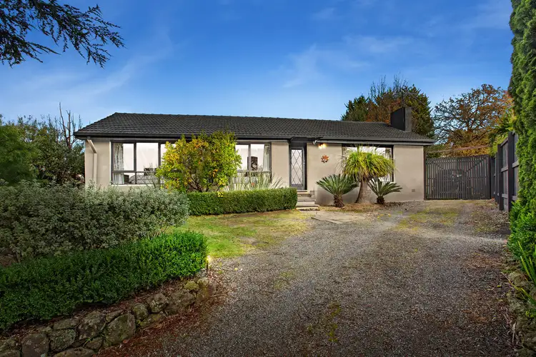 24 Linda Crescent, Ferntree Gully VIC 3156