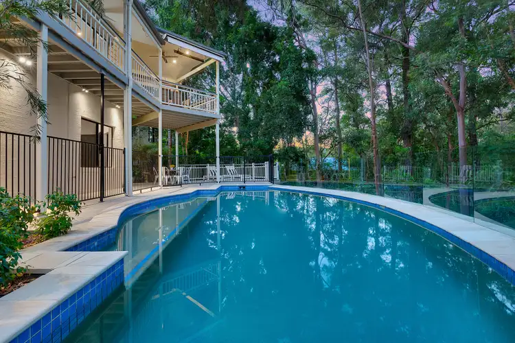 18 Carissa Place, Chapel Hill QLD 4069