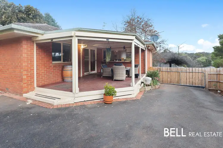 6 Christians Avenue, Emerald VIC 3782
