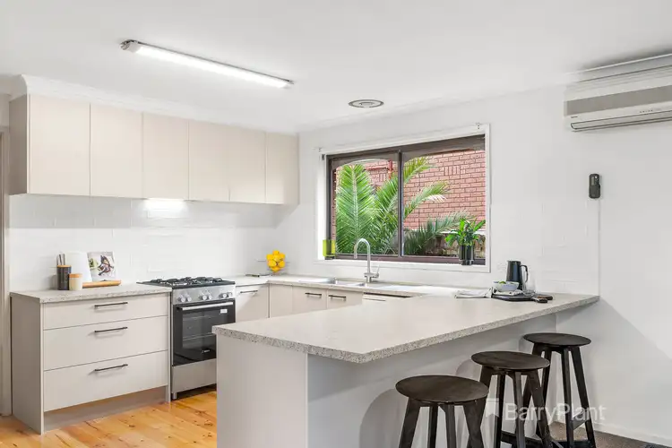 Fourth view of Homely house listing, 2 Cedar Close, Chadstone VIC 3148