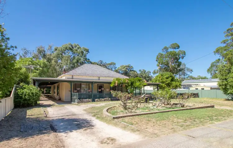 92 Government Road, Roelands WA 6226