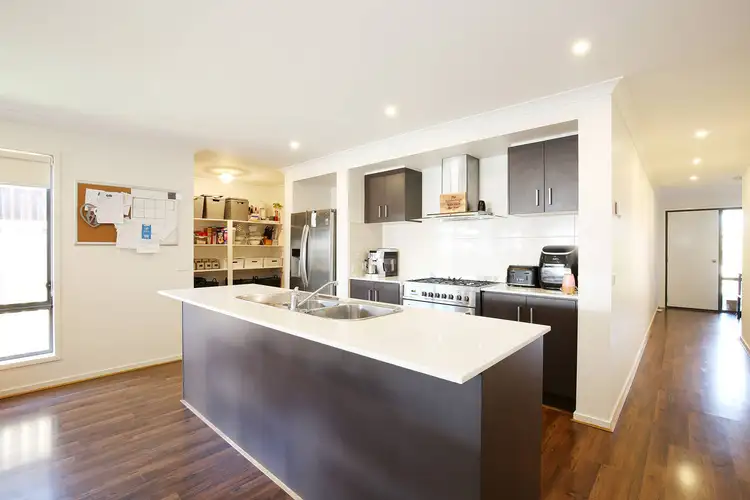 Fifth view of Homely house listing, 9 Scullin Street, Cranbourne East VIC 3977