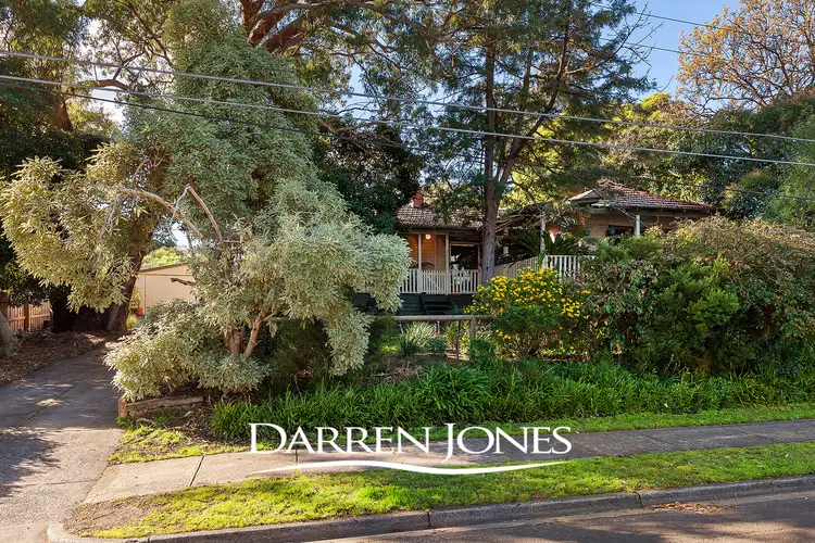 10 Beaconsfield Road, Briar Hill VIC 3088