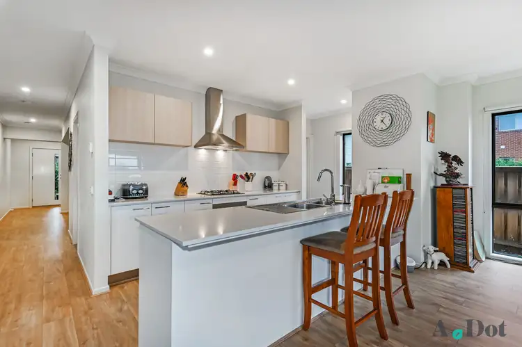 Fifth view of Homely house listing, 29 Rossiter Retreat, Cranbourne North VIC 3977