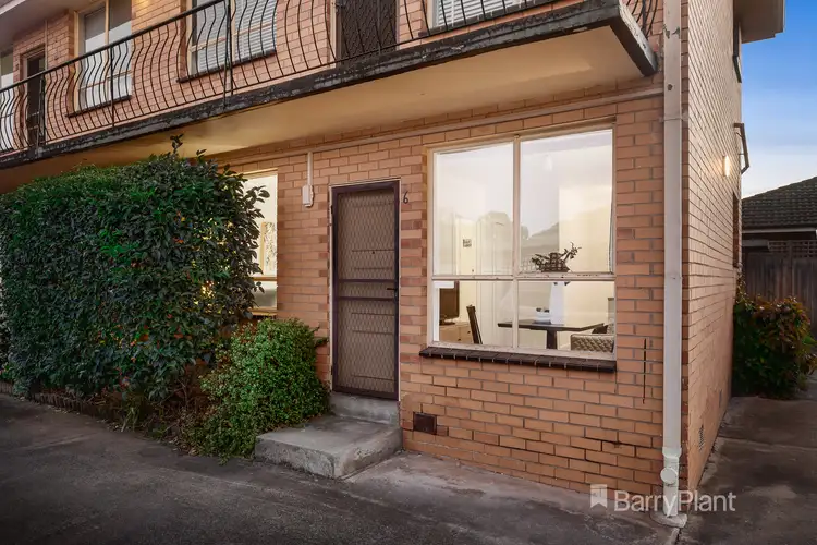Main view of Homely unit listing, 6/45 Oakleigh Road, Carnegie VIC 3163