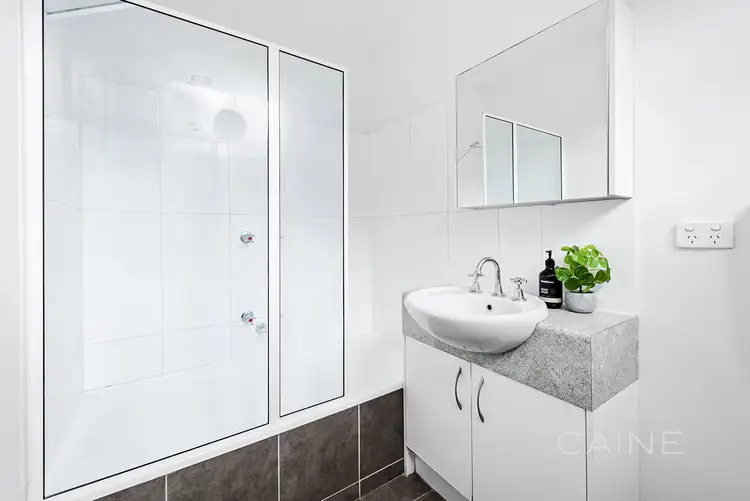 Sixth view of Homely apartment listing, 6/34 Neill Street, Carlton VIC 3053