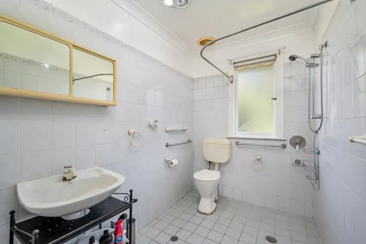 Fifth view of Homely house listing, 24 Mariana Crescent, Lethbridge Park NSW 2770