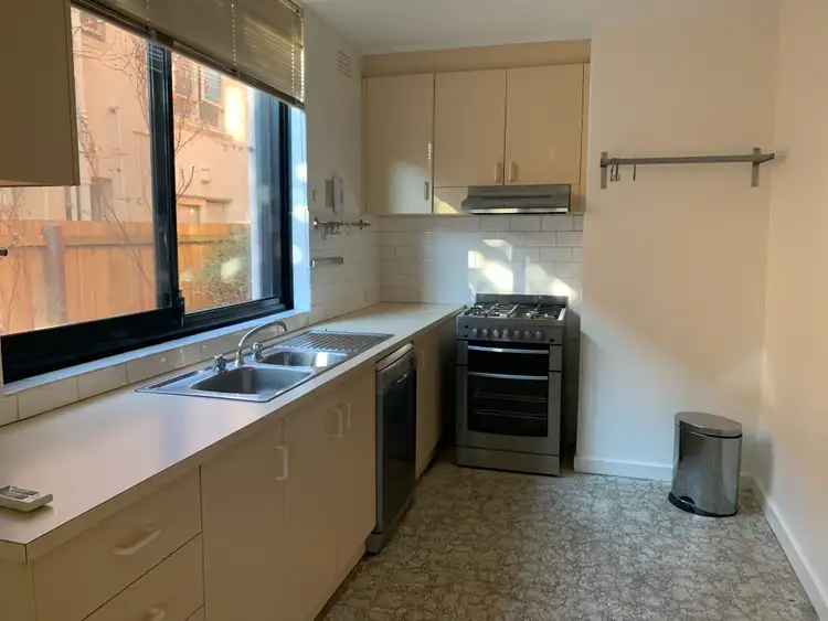 1/92 Glen Huntly Road, Elwood VIC 3184