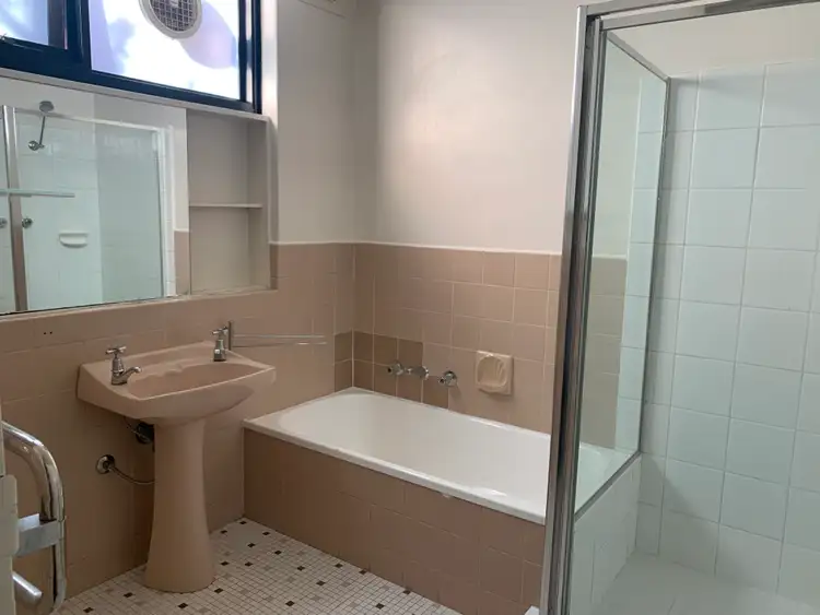 Fourth view of Homely apartment listing, 1/92 Glen Huntly Road, Elwood VIC 3184