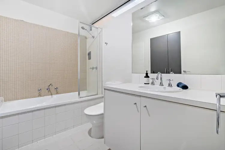 Sixth view of Homely apartment listing, 11/8 The Avenue, Prahran VIC 3181