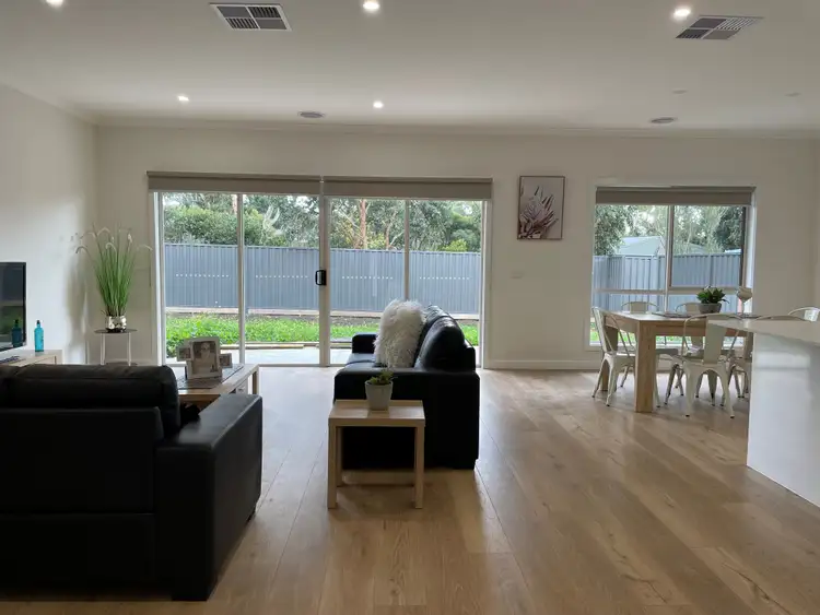 Fifth view of Homely unit listing, 4 Gordon Crescent, Romsey VIC 3434