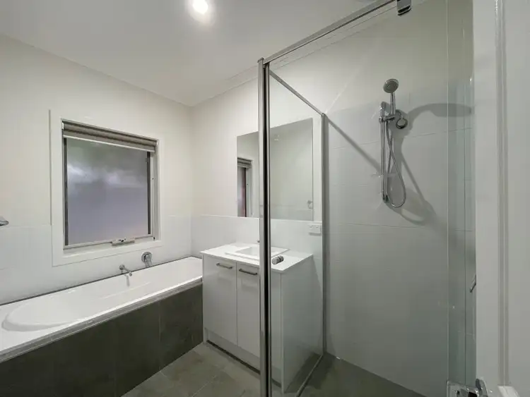 Sixth view of Homely unit listing, 4 Gordon Crescent, Romsey VIC 3434