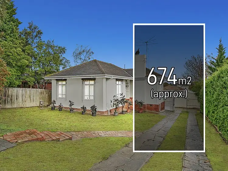 35 Cleveland Road, Ashwood VIC 3147