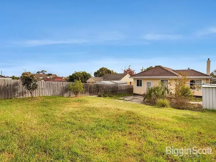 Second view of Homely house listing, 4 Electra Avenue, Ashwood VIC 3147
