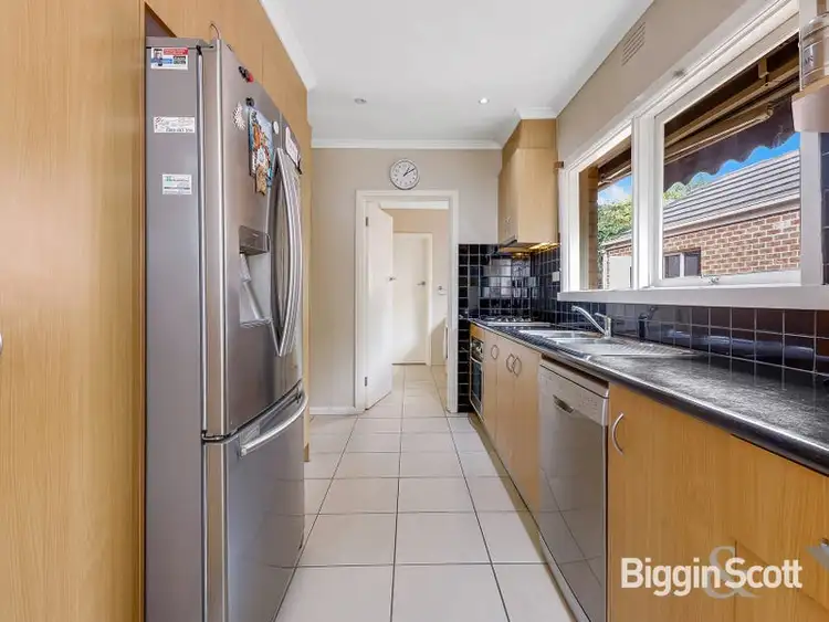 Fifth view of Homely unit listing, 1/18 Emerald Street, Mount Waverley VIC 3149