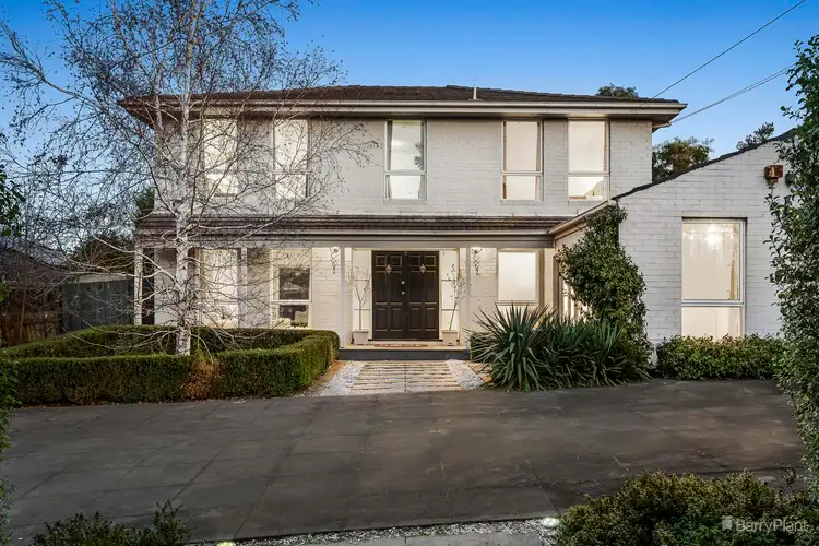 32 Roseland Grove, Doncaster VIC 3108