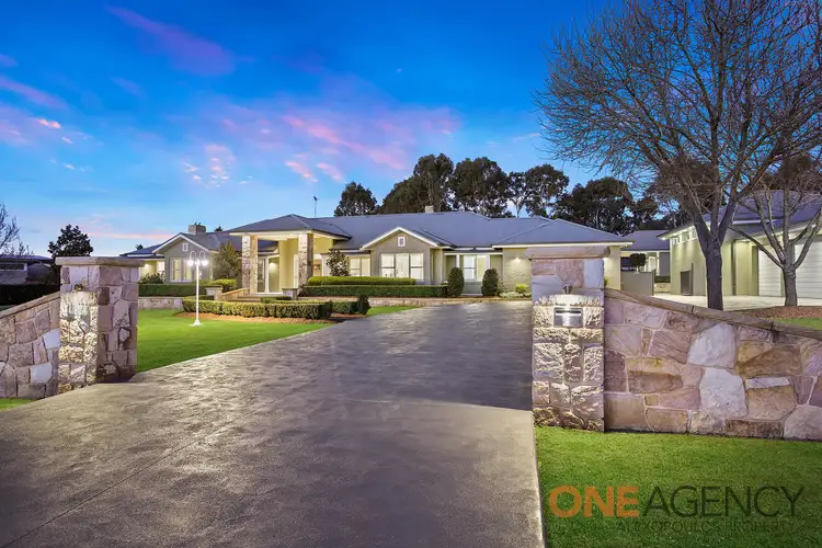 17 Twin Creeks Drive, Luddenham NSW 2745