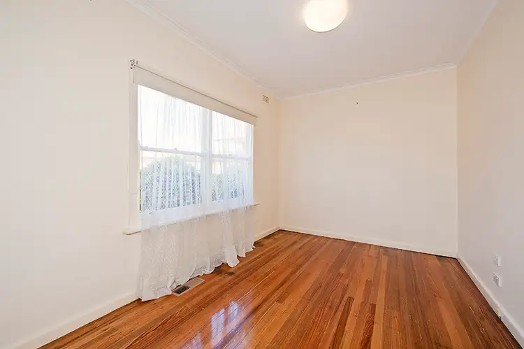 Fifth view of Homely unit listing, 1/31 Grace Street, Watsonia VIC 3087