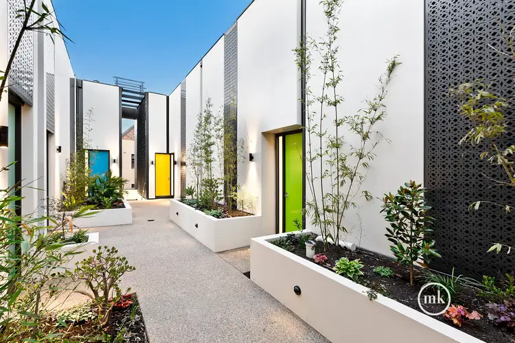 2/5 Eldale Avenue, Greensborough VIC 3088
