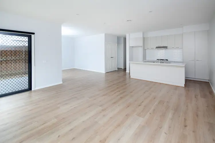 Fifth view of Homely unit listing, 2/40 Bondi Avenue, Frankston VIC 3199