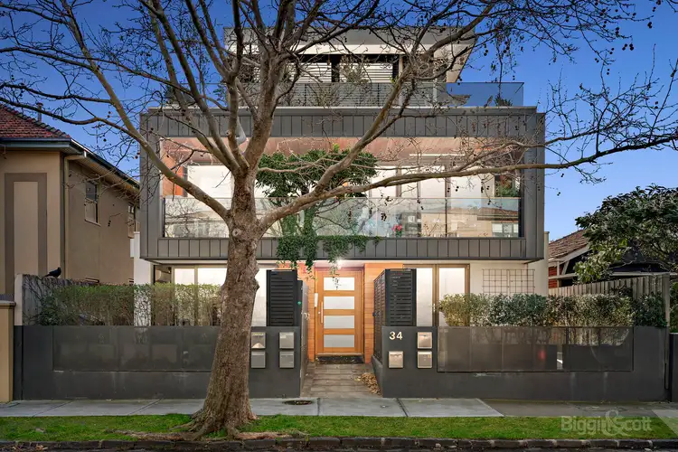 4/34 Pine Avenue, Elwood VIC 3184