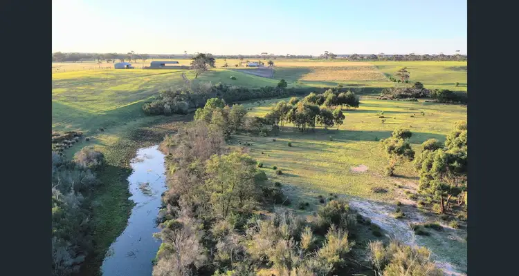 1384 Carrs Creek Road, Longford VIC 3851