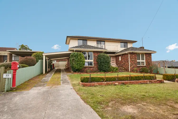 23 Anne Road, Woodend VIC 3442