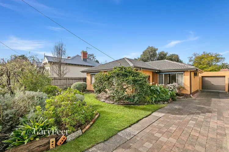 7 Mayfield Grove, Caulfield North VIC 3161