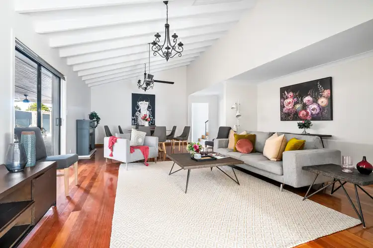 Second view of Homely house listing, 4 Glenara Ford, Seabrook VIC 3028